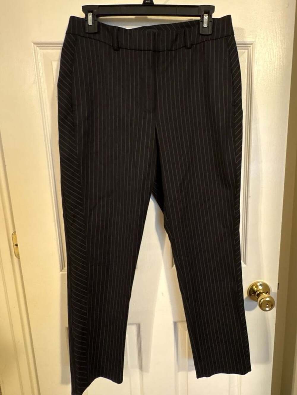 White House Black Market The Slim Ankle Pinstripe Pants Size 8